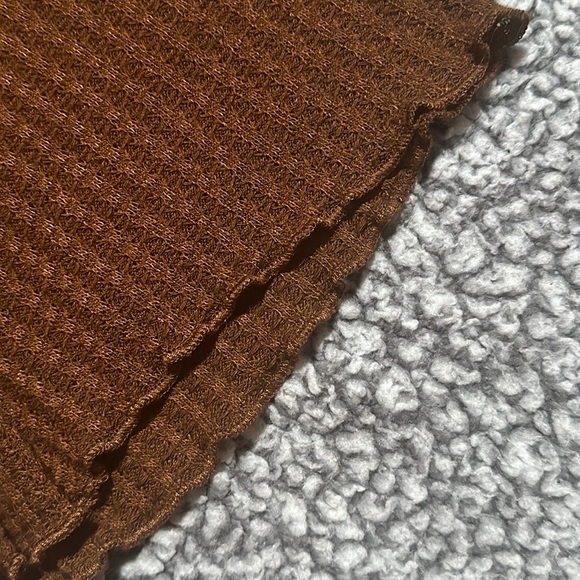 80s Sienna Brown bell sleeve crop top - Picture 6 of 6